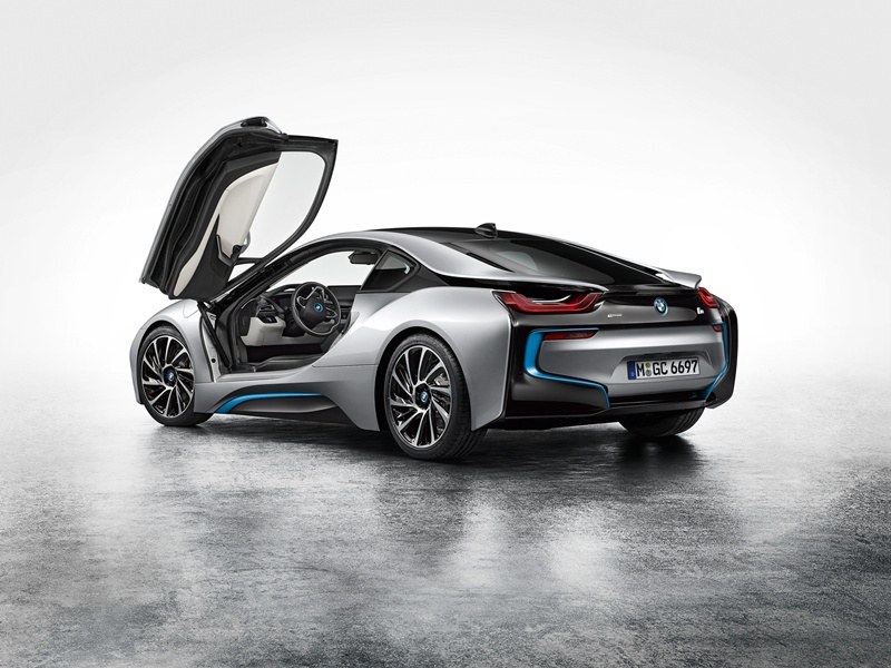 BMW i8, automobilul sport al viitorului