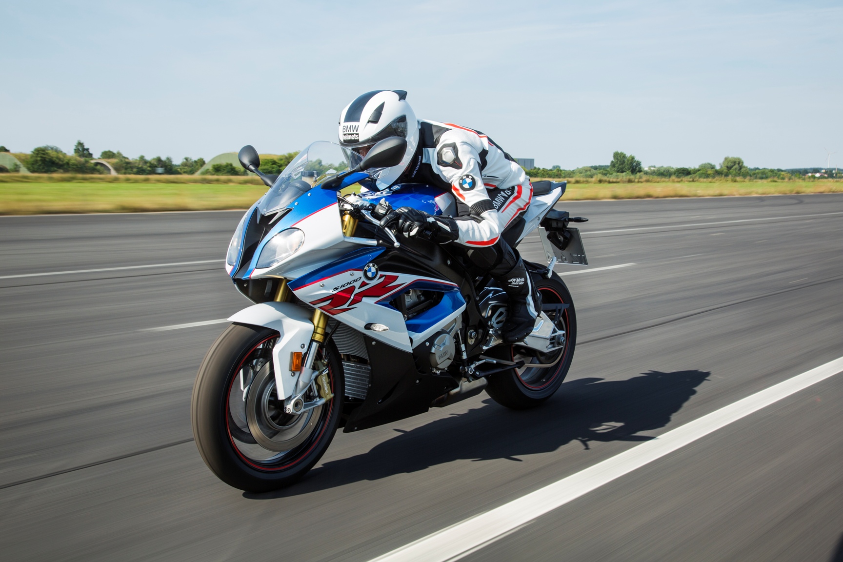 Proiect moto pe circuit pentru piloti amatori prin BMW Motorrad România