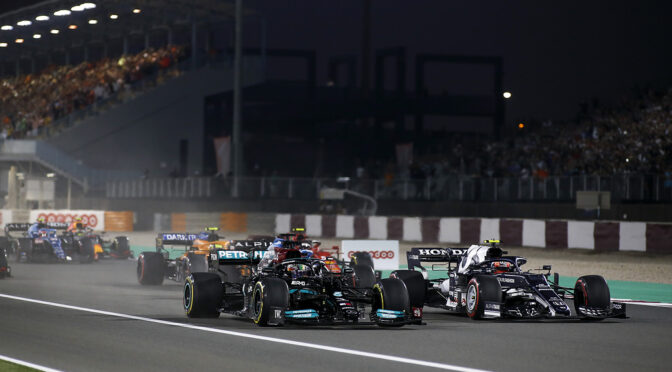 Lewis Hamilton a câștigat Qatar Grand Prix